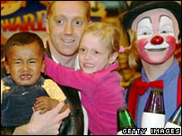 _44359620_clown_children203getty.jpg