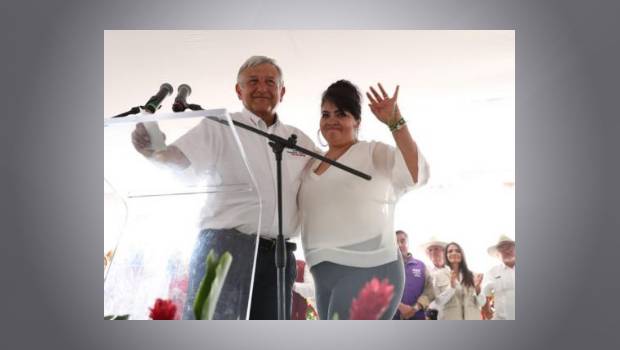 1342_nestora-y-amlo_620x350.jpg