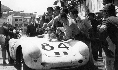 porsche-550-spyder-james-dean-big-b-n.jpg