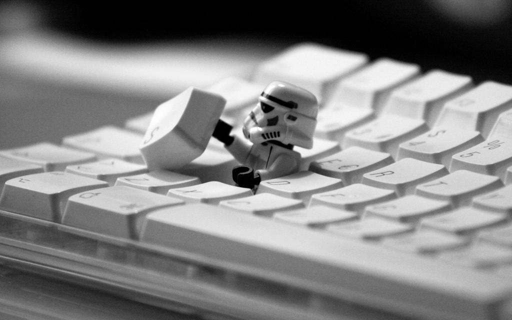 lego_stormtrooper_by_adaam010.jpg