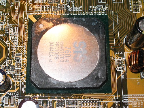 sis-760-old-thermal-grease-removed.jpg