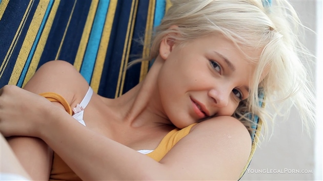 Monroe_-_Frail_Beauty_YoungLegalPorn.0009.jpg
