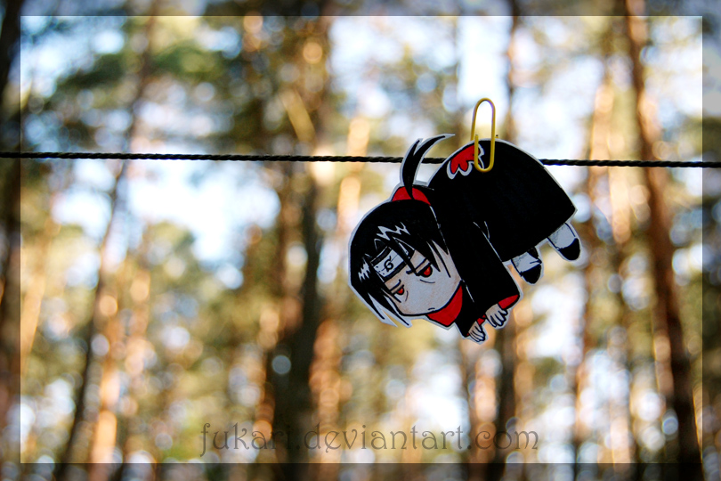 Itachi_hanging_paperchilds_by_Fukari.jpg