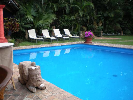 la-hermosa-piscina.jpg