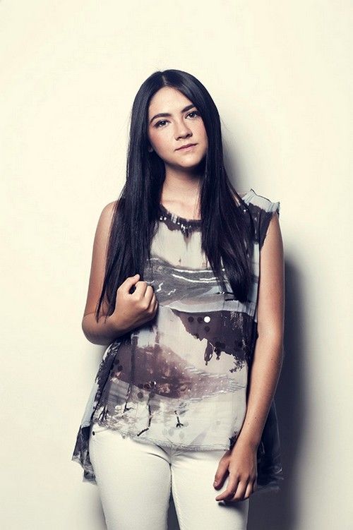 IsabelleFuhrman_JRodrigues02_zpsaf944b82.jpg