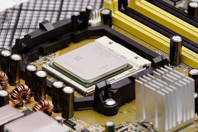800px-AMD_X2_3600.jpg
