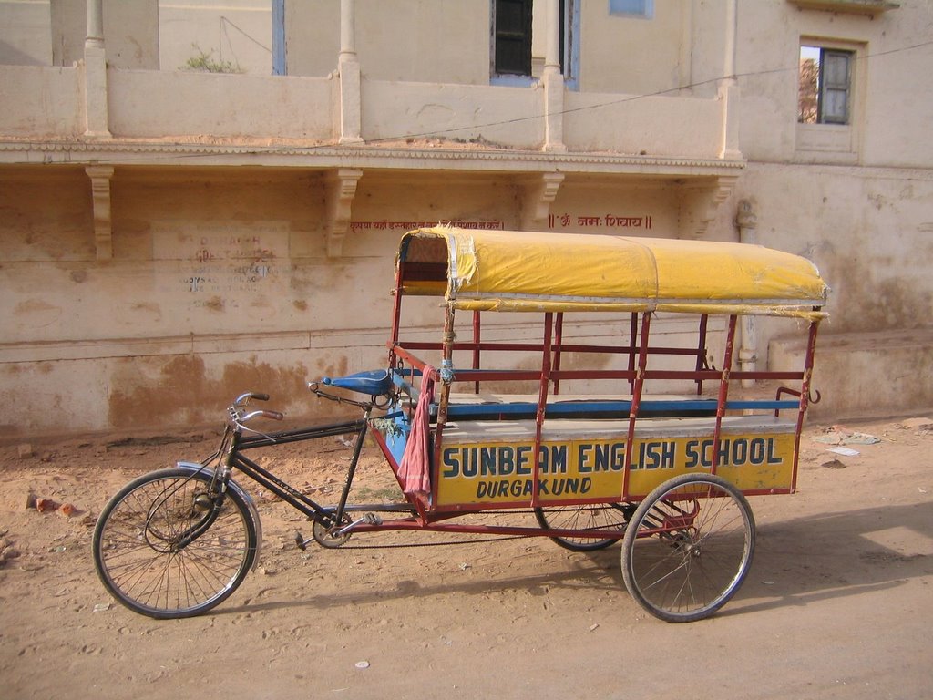 triciclo-sunbeam-english-school.jpg