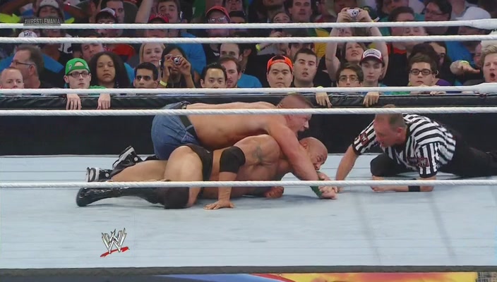 hIsWWEWrestleqOg.jpg