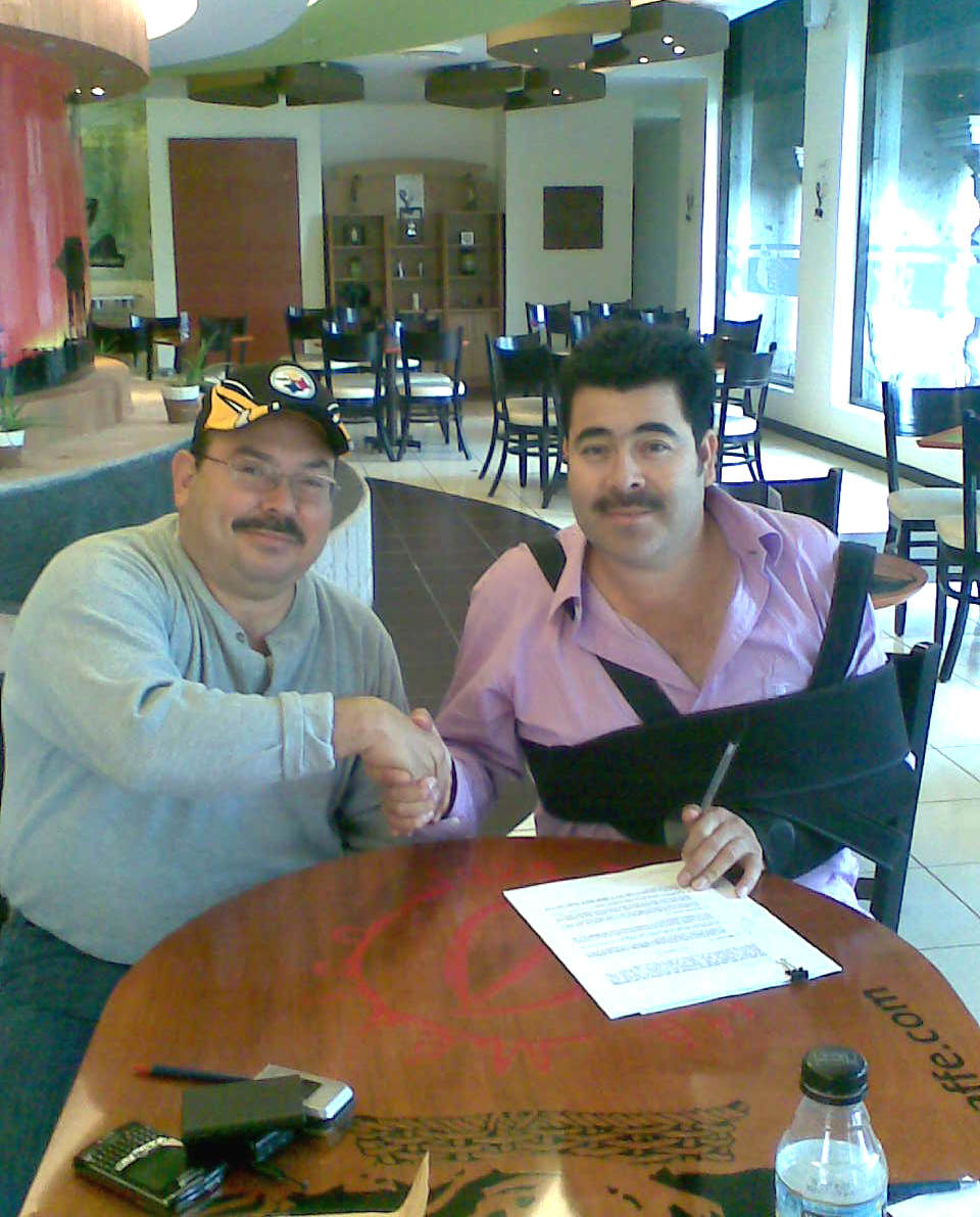 sergio_vega_-_firma_de_contrato_disa.jpg