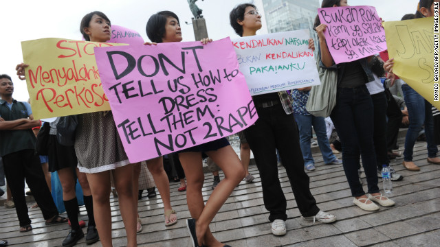 130116112533-indonesia-rape-protests-file-story-top.jpg