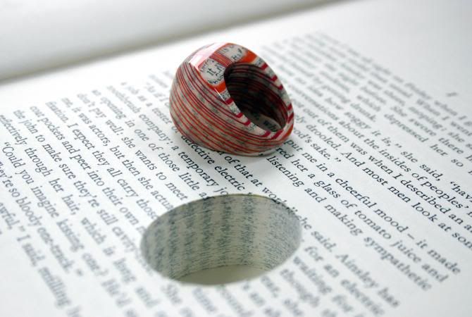 anillos_hechos_con_libros_nRk_wide.jpg