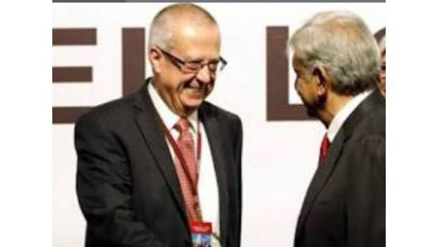 0623_amlo-y-carlos-urzua_620x350.jpg