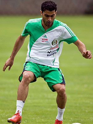 m_castillo_nery300x400.jpg