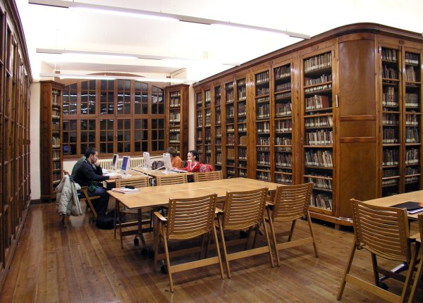 Biblioteca_Azcarate.jpg