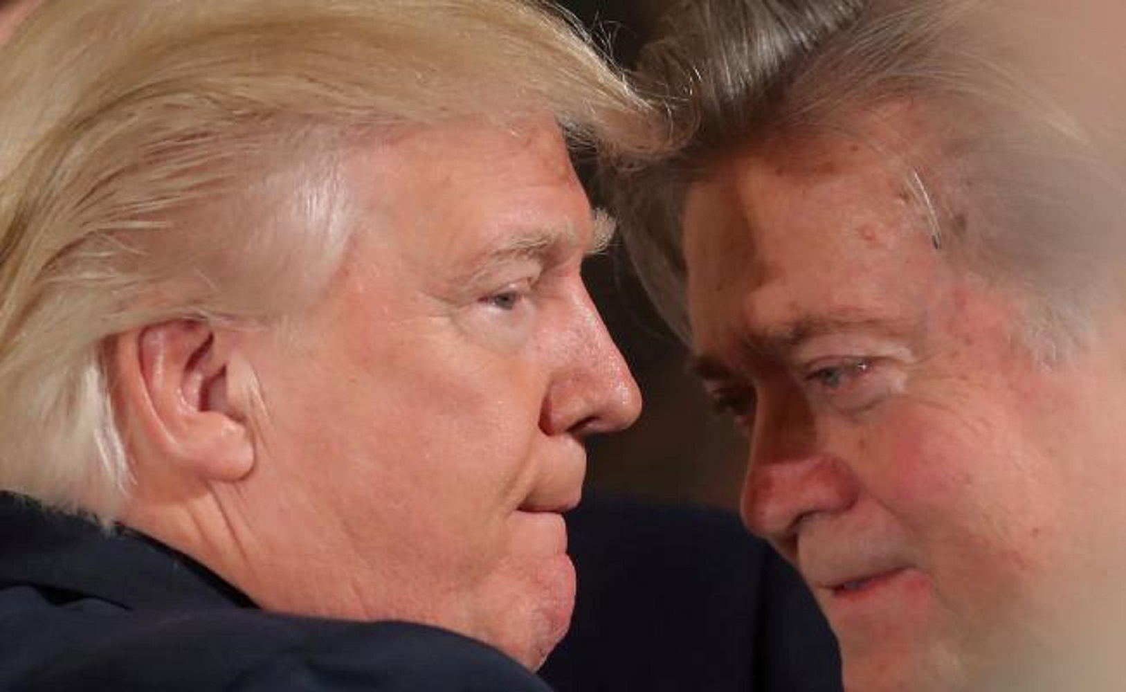 usa-trumprussia-bannon_54328971.jpg