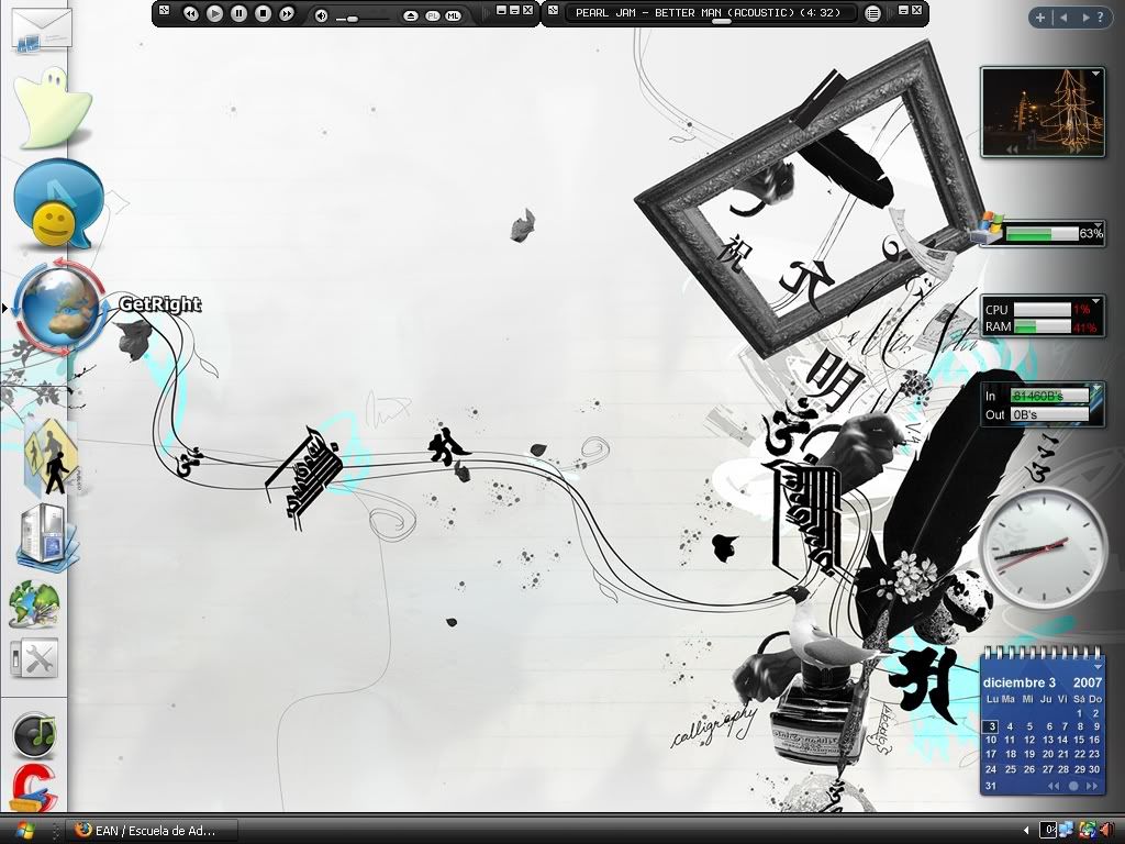 MyDeSk.jpg