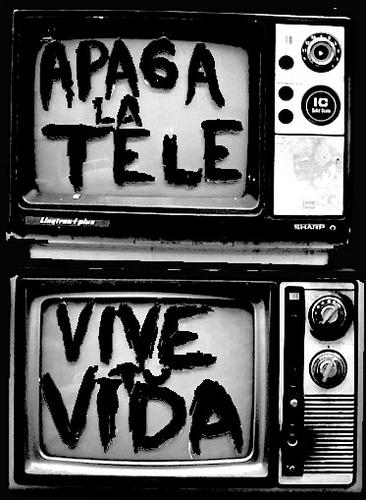 apaga_la_tele_vive_tu_vida2.jpg