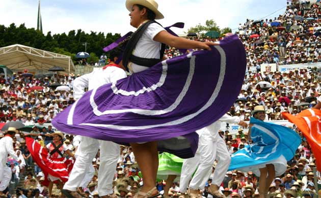 fiesta-de-la-guelaguetza-12.jpg