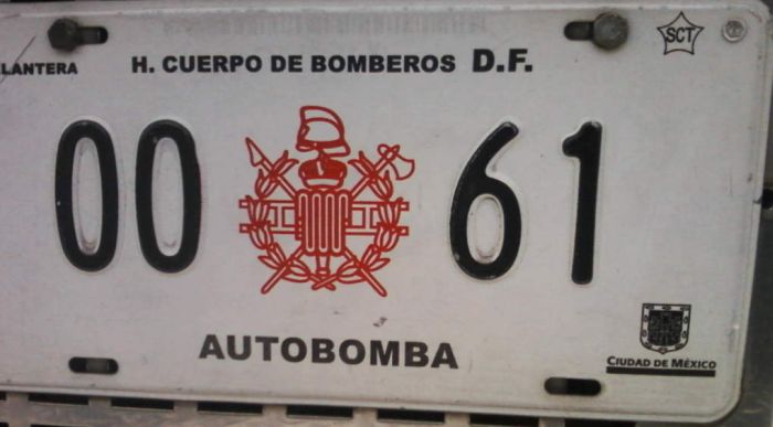 DF+Bomberos+99+99+00+61+autobomba+Placa.jpg