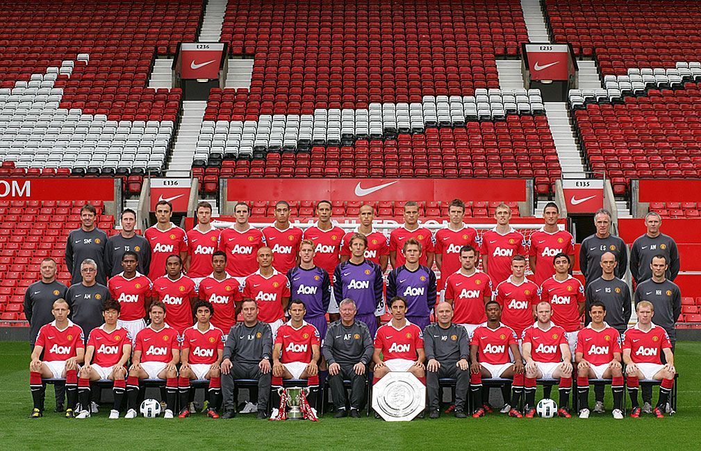 2010-2011-TEAM-manchester-united-14691530-1009-650.jpg