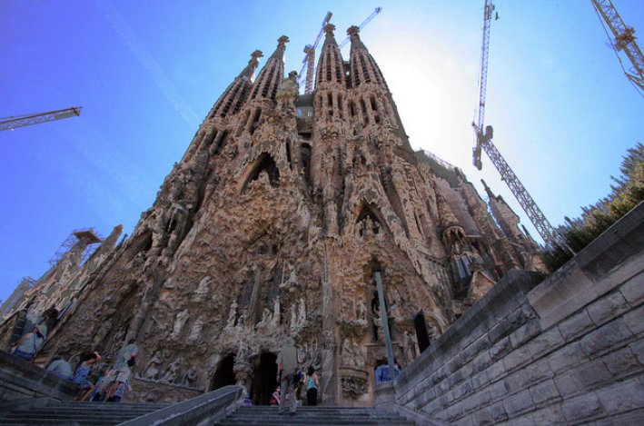 sagrada-familia-construcciones-mas-bonitas-mundo-fincas-bourgeois-blog.jpg
