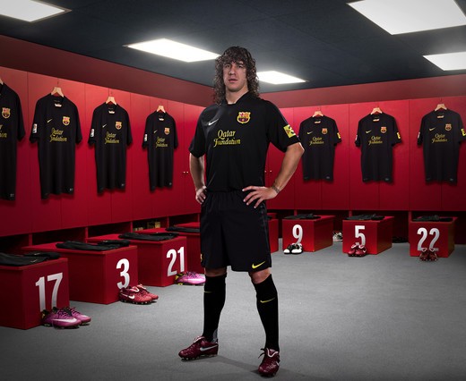 segundo_uniforme_del_barcelona_2011.jpg