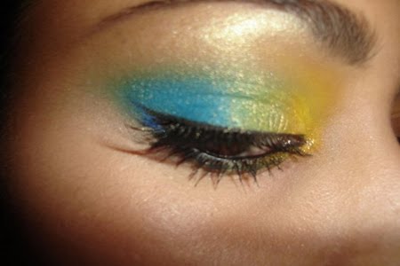 Maquillaje-con-sombra-de-ojos.jpg