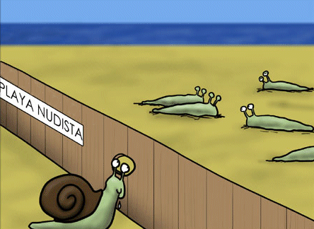 chistes-graficos-playa-nudista.gif