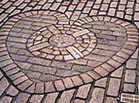 secrets-of-edinburgh-s-royal-mile-afternoon-walking-tour-in-edinburgh-2.jpg