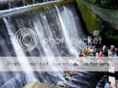 waterfall-restaurant-philippines-1.jpg