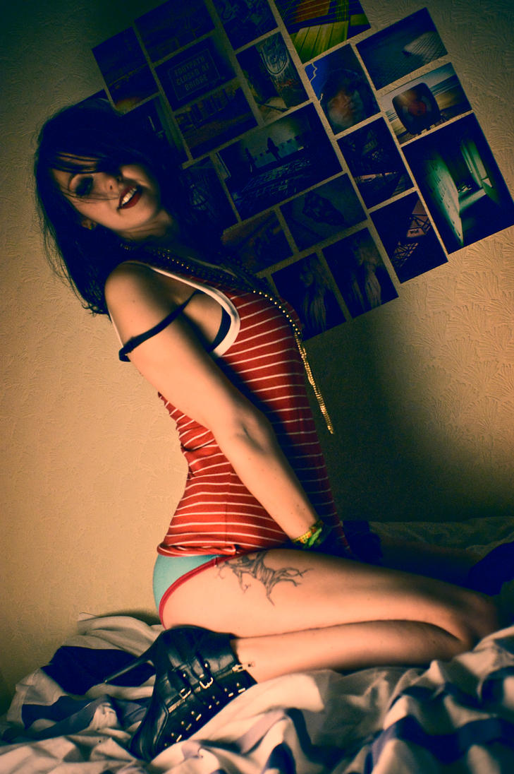 hipster_heather_pre_gig_by_theothercastle-d32vdqp.jpg