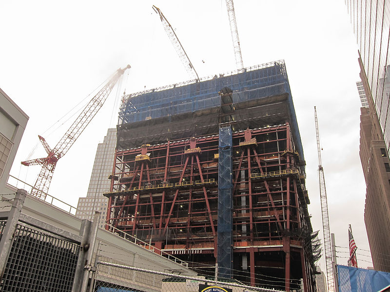 800px-One_WTC_Construction_10_June.jpg
