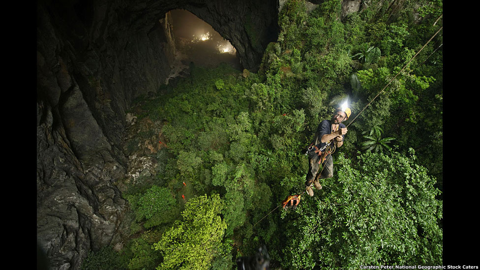 110812150308_cuevas_2_976x549_carstenpeternationalgeographicstockcaters.jpg