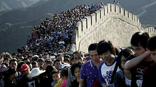 121004131911_china_crowds_304x171_internet_nocredit.jpg