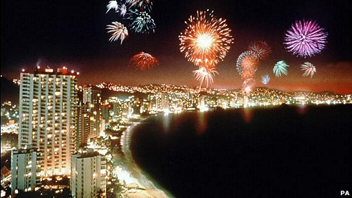 121123174336_acapulco_by_night_512x288_pa.jpg